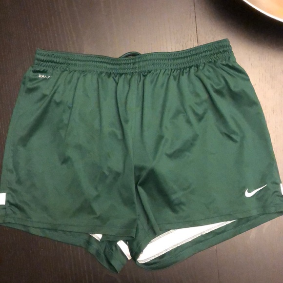 nike womens hertha knit short